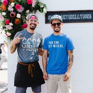 These talented twins have the biggest hearts!!! The wedding industry has brought so many good people into my life! Blessed to know these guys, and cheering them on! 💐 #quarentinelations @rootsinspanish @fridaandflowers